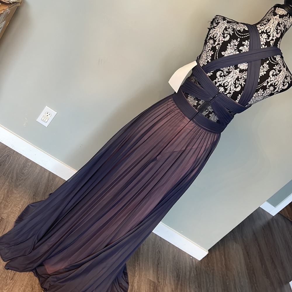 BETSY & ADAM formal dress . NEW size 6 - Picture 3 of 4